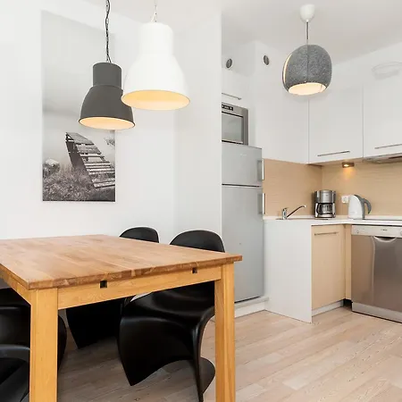 Jantar Maritimo * 科沃布热格